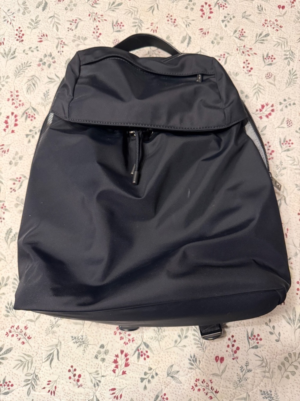 Black Casual Backpack - Sleek Everyday Carry